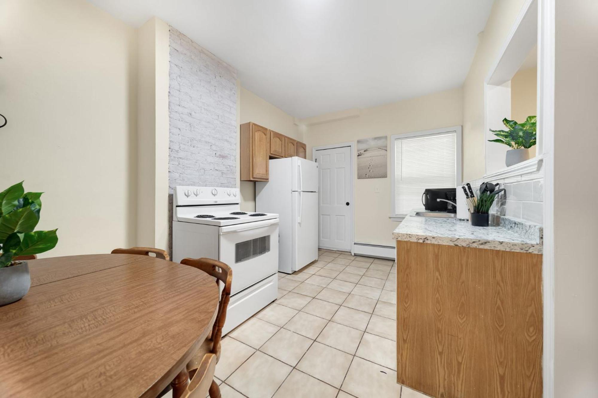 Newly Renovated 2Br1Ba Apt At The Boston City 외부 사진
